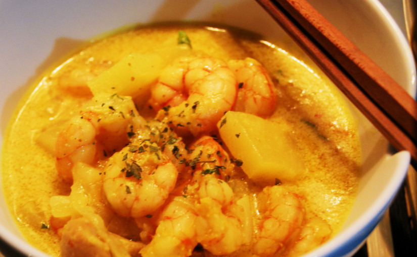 Curry «Thai» de gambas, pollo y coco