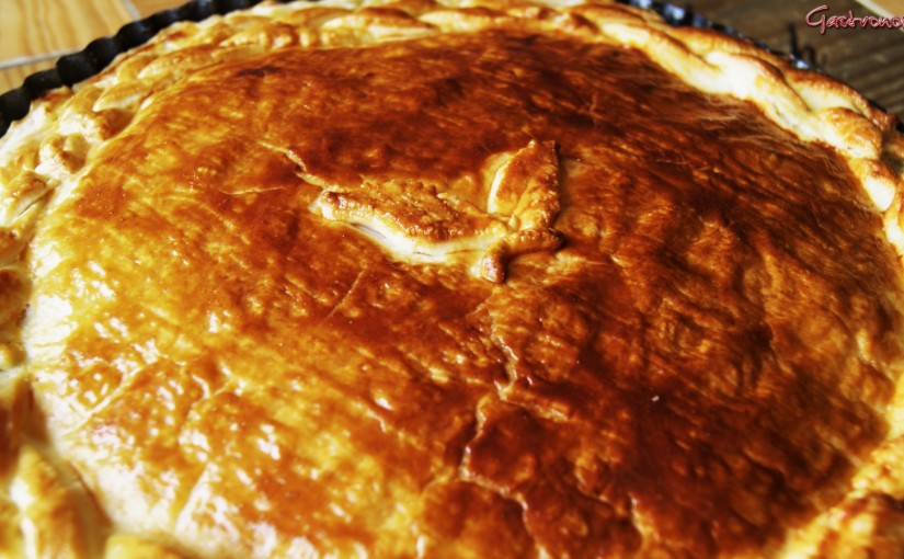 Pastel de pollo y puerros