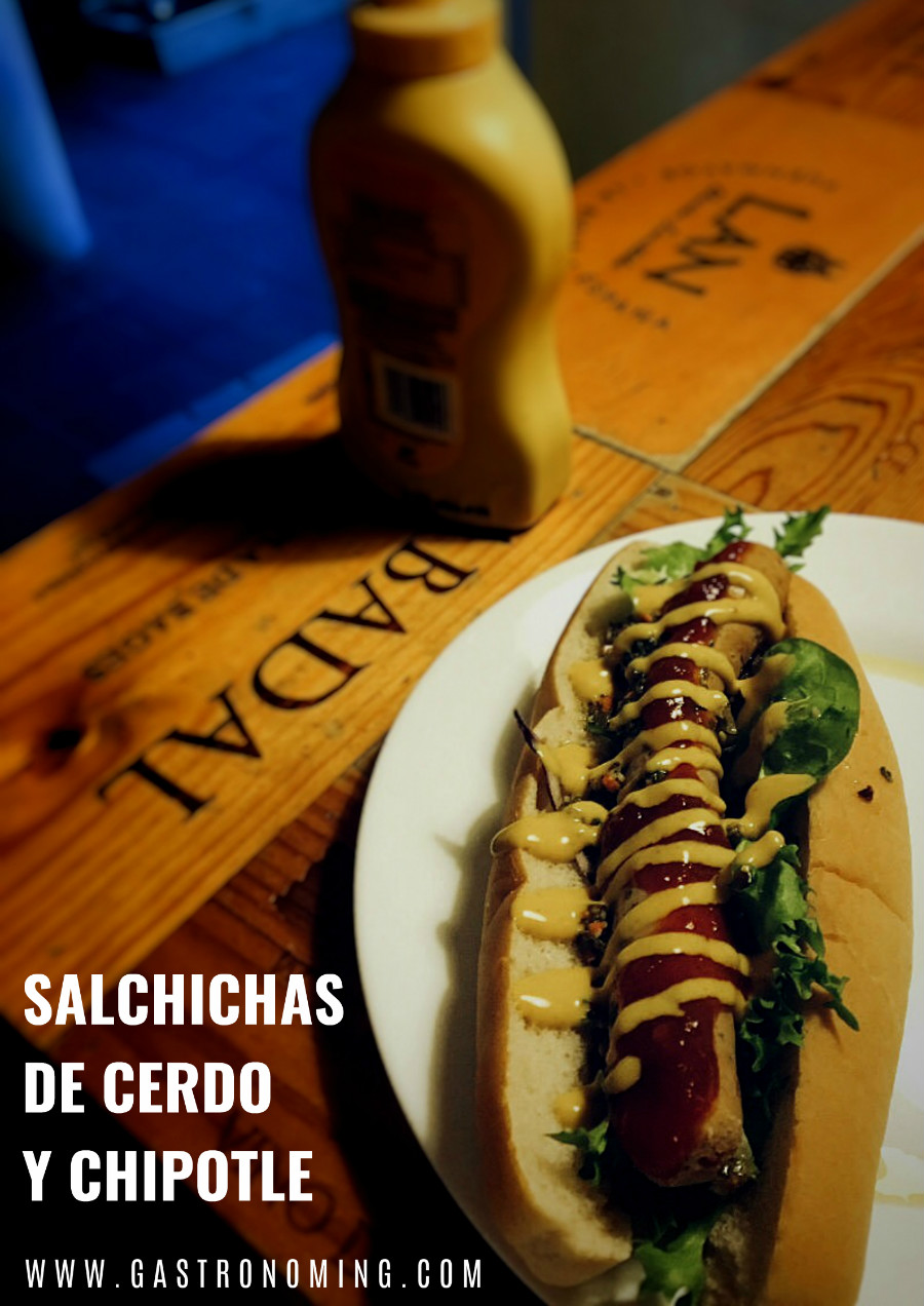 Salchichas de cerdo y chipotle