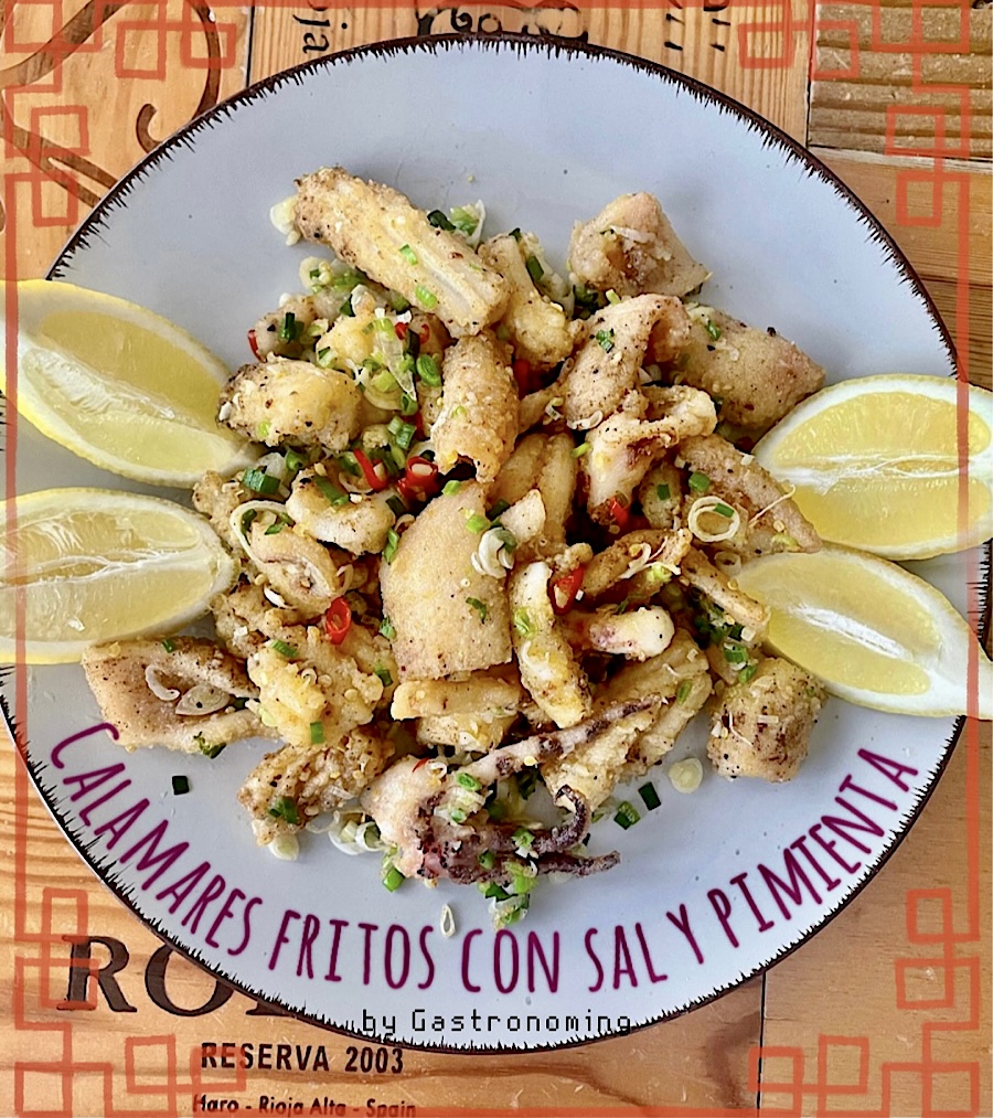 Calamares fritos con sal y pimienta estilo chino