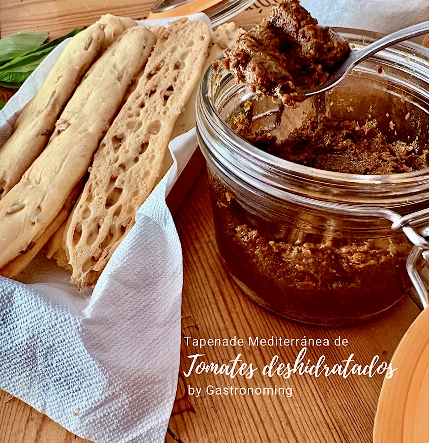 Tapenade mediterránea de tomates deshidratados en aceite de oliva