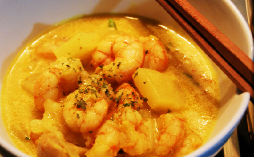 Curry “Thai” de gambas, pollo y coco